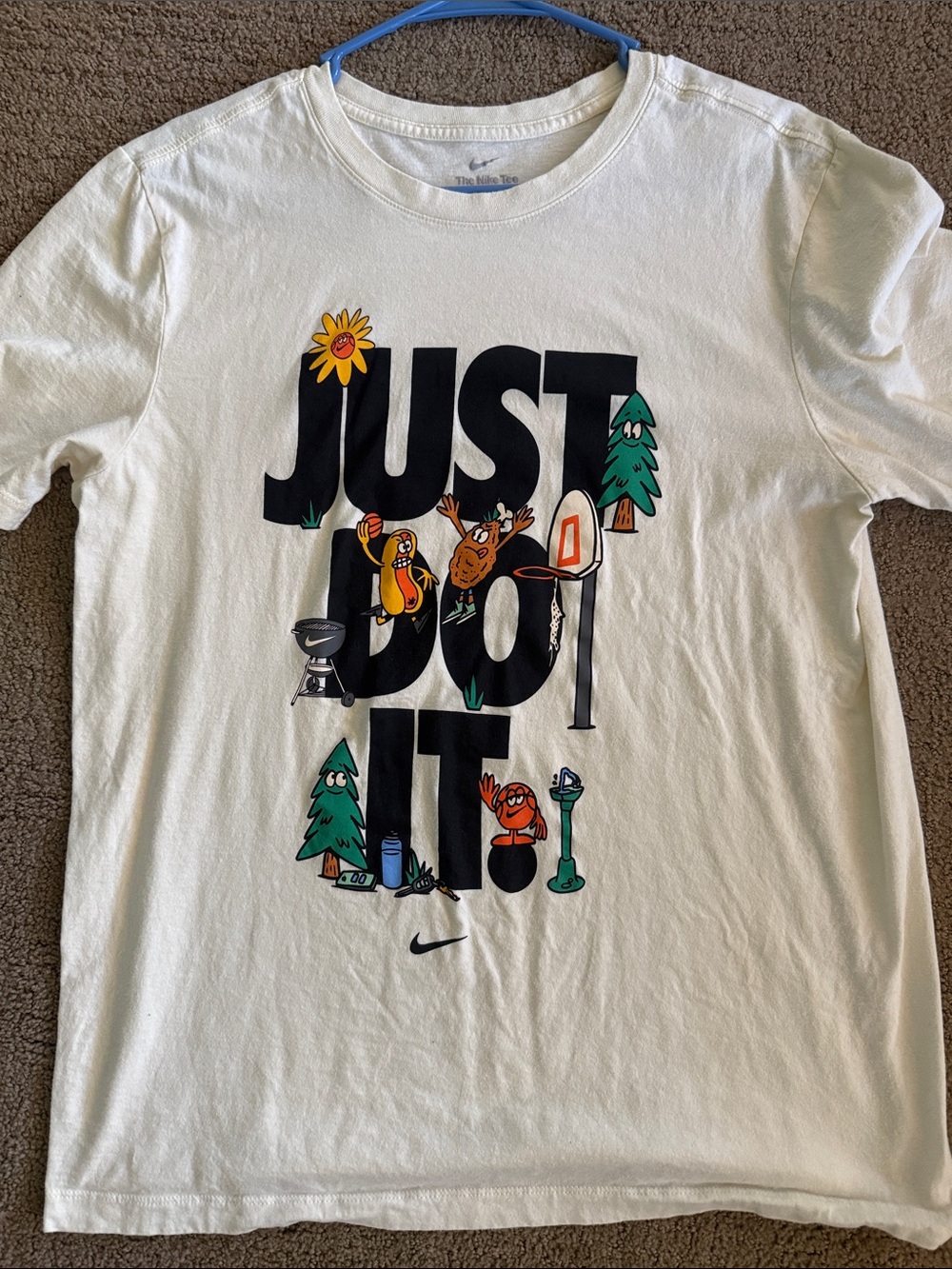 Men’s Nike Cream off White JUST DO IT' Graphic Tee size Medium
